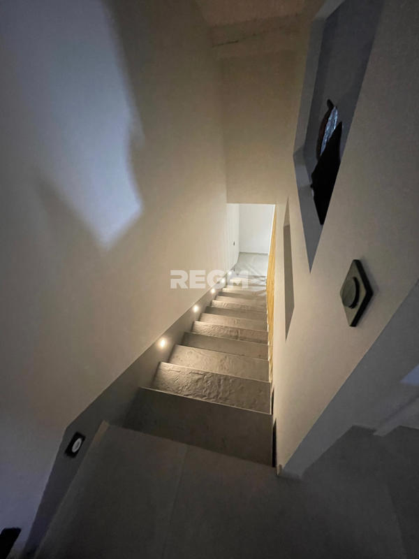 Mas - 260 m² - 6 pièces