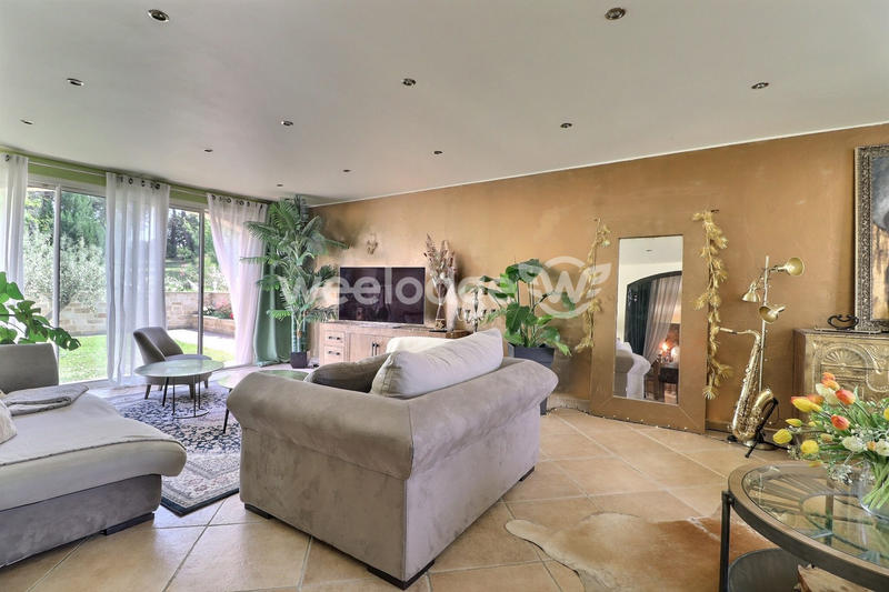 Bastide - 334 m² - 9 pièces