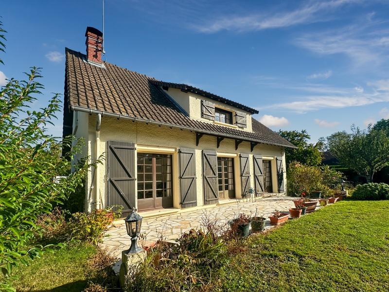 Maison - 110 m² - 5 pièces