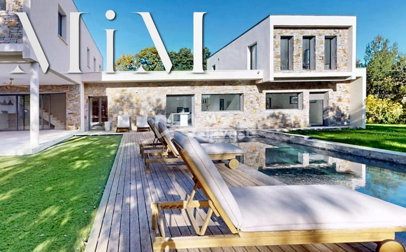 Maison contemporaine - 280 m² - 5 pièces