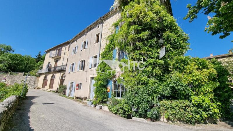Maison de village - 170 m² - 7 pièces