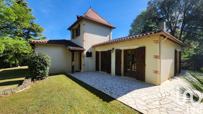 Maison - 140 m² - 5 pièces