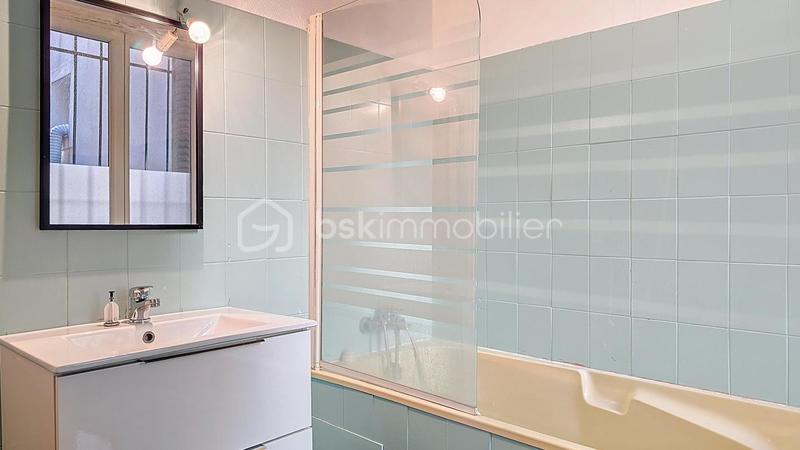 Studio - 30 m² - 1 pièce