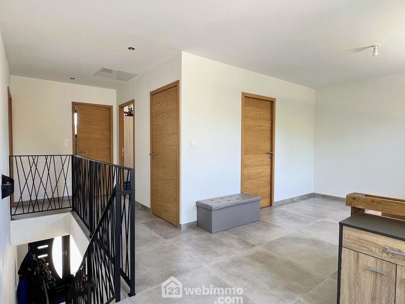 Maison - 137 m² - 5 pièces