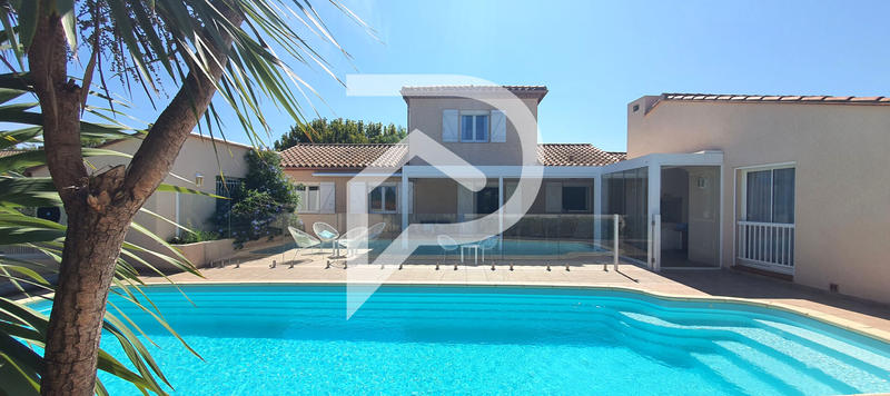 Maison - 158 m² - 7 pièces