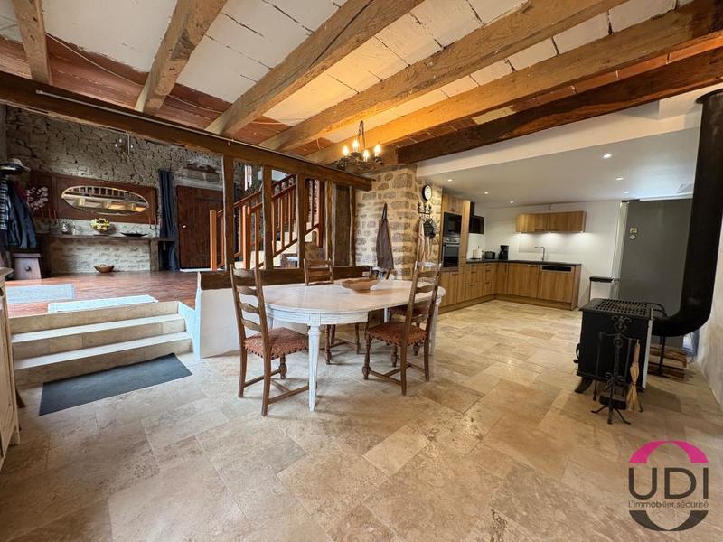 Maison - 171 m² - 6 pièces