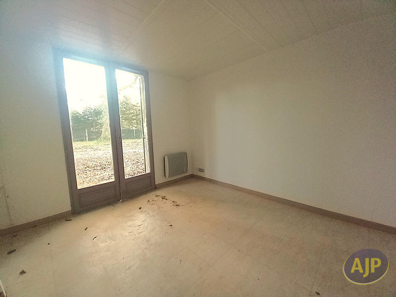 Maison - 212 m² - 9 pièces