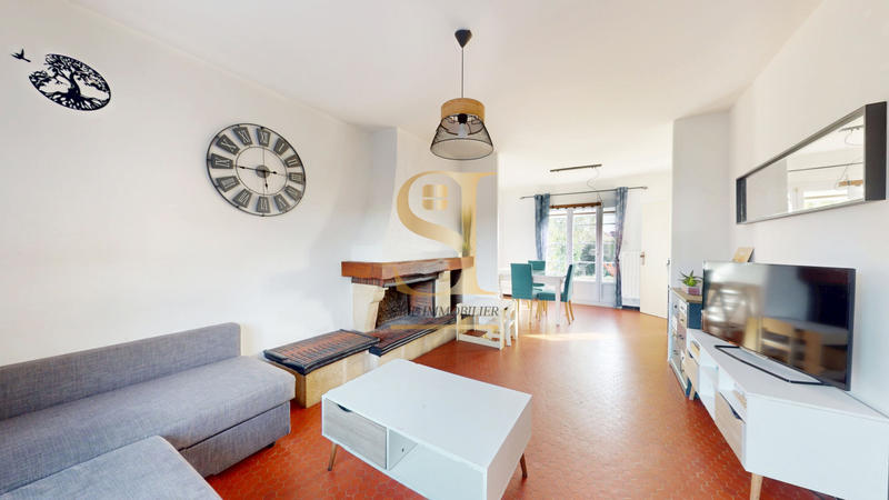 Maison - 99 m² - 6 pièces