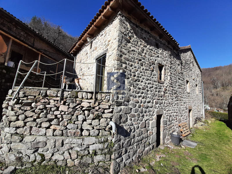 Maison - 182 m² - 7 pièces