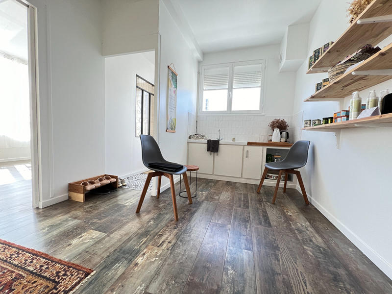 Maison - 225 m² - 9 pièces