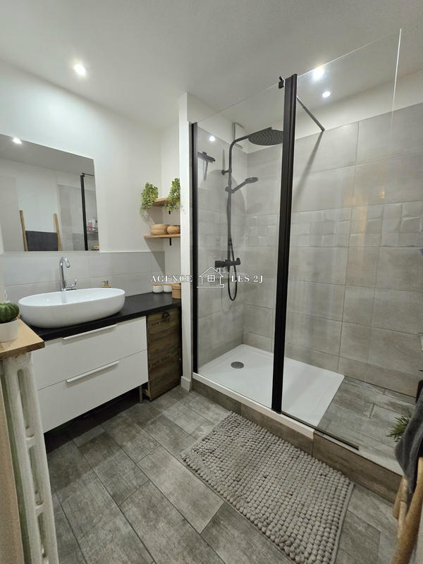 Appartement - 55 m² - 3 pièces