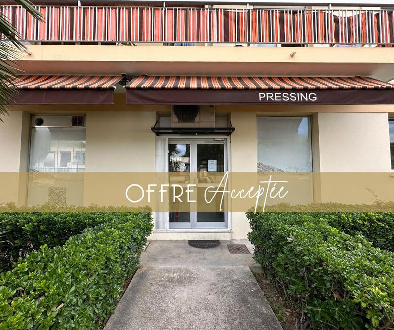 Fonds de commerce - Magasins - 59 m²