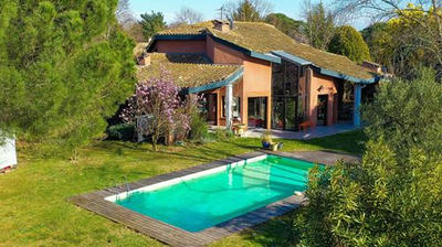 Villa - 216 m² - 6 pièces