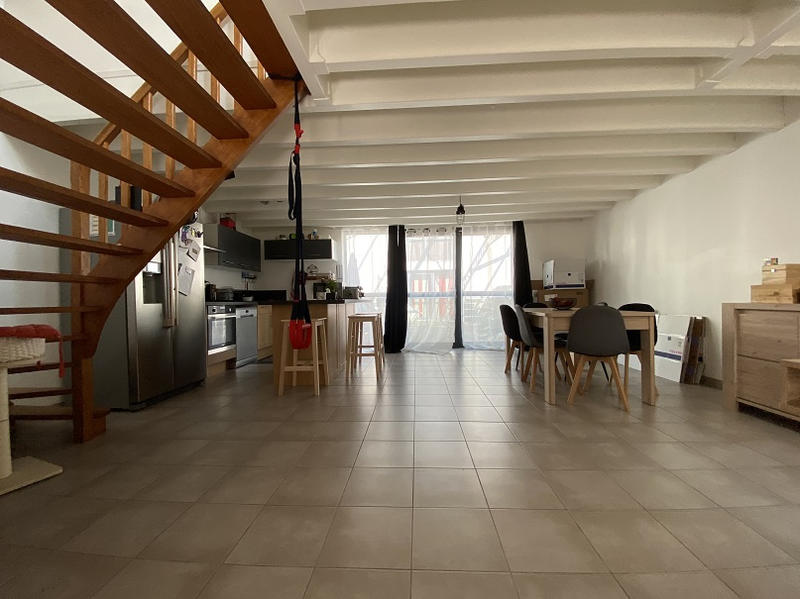 Duplex - 85 m² - 5 pièces