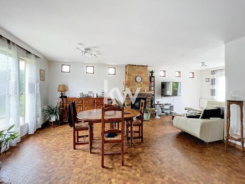 Pavillon - 110 m² - 6 pièces