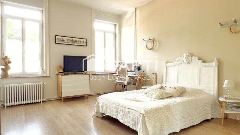 Maison - 201 m² - 6 pièces