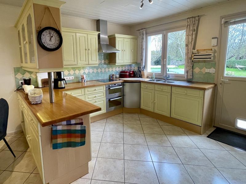 Demeure - 200 m² - 7 pièces