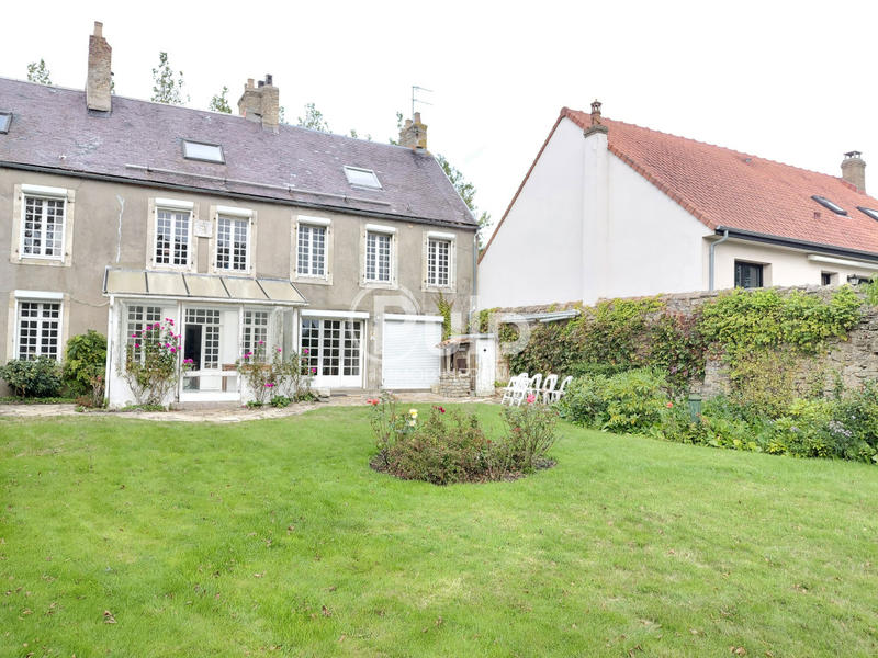 Maison de maîtres - 230 m² - 10 pièces