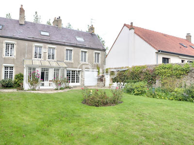 Maison de maîtres - 230 m² - 10 pièces