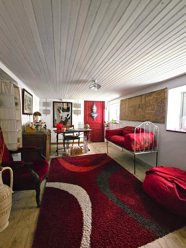 Propriété - 210 m² - 12 pièces