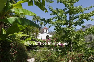 Propriété - 850 m² - 15 pièces