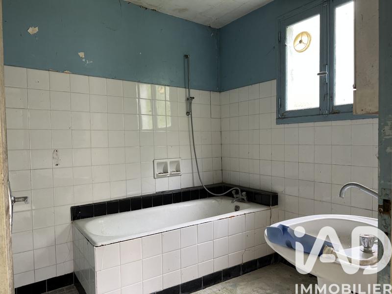 Maison - 410 m² - 8 pièces