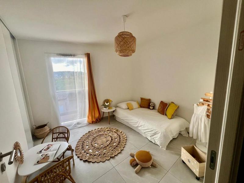 Appartement - 91 m² - 4 pièces