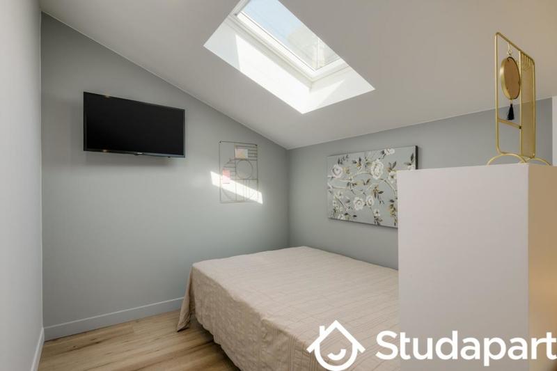 Chambre - 10 m² - 1 pièce