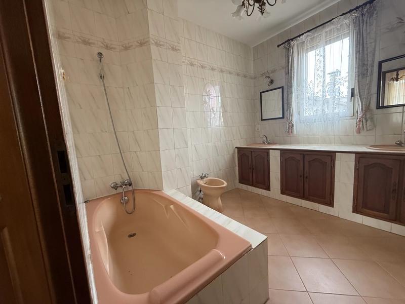 Maison - 184 m² - 5 pièces