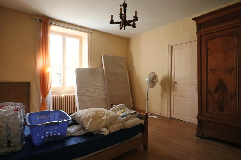 Maison - 104 m² - 8 pièces