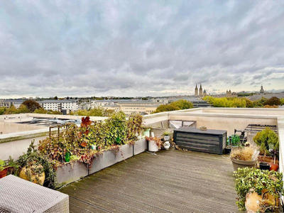 Appartement - 95 m² - 4 pièces