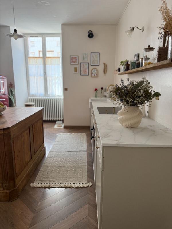 Propriété - 255 m² - 8 pièces