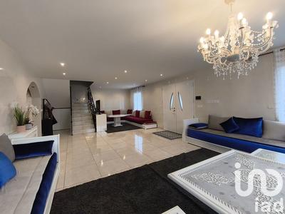 Maison - 195 m² - 7 pièces