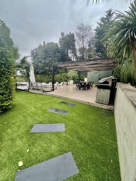 Villa - 225 m² - 7 pièces