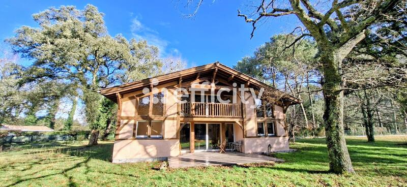 Maison d'architecte - 159 m² - 7 pièces