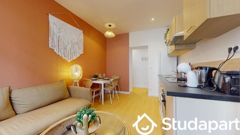 Chambre - 13 m² - 1 pièce