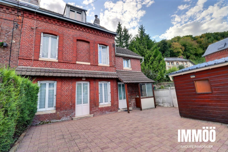 Maison - 89 m² - 5 pièces