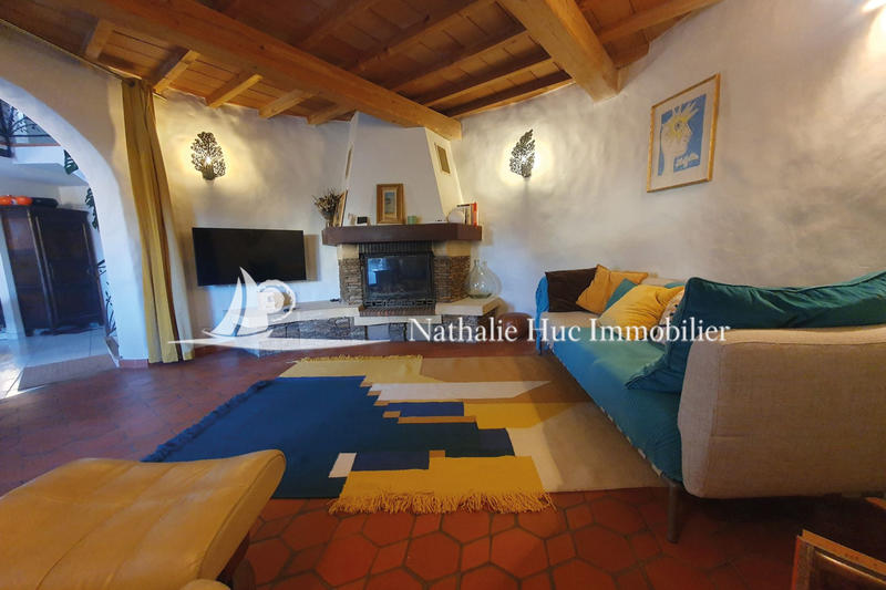 Maison - 170 m² - 9 pièces