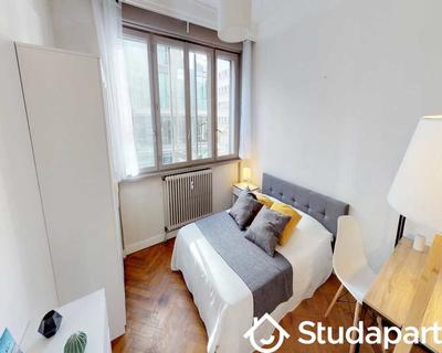 Chambre - 70 m² - 1 pièce