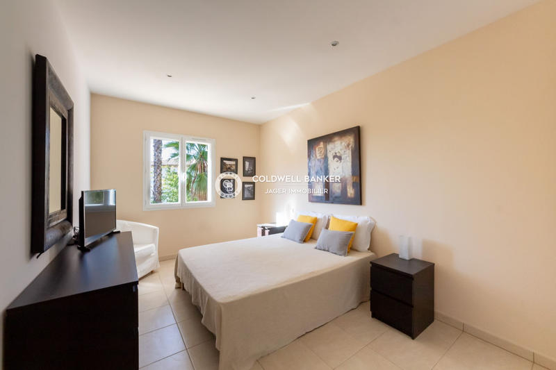 Maison - 180 m² - 6 pièces