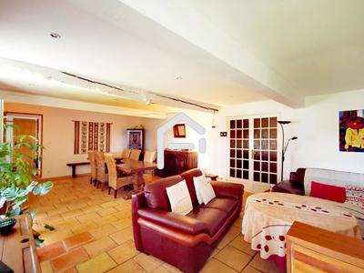 Corps de ferme - 160 m² - 4 pièces