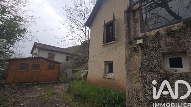 Maison - 211 m² - 11 pièces