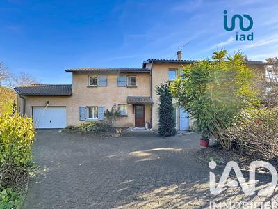 Maison - 200 m² - 10 pièces