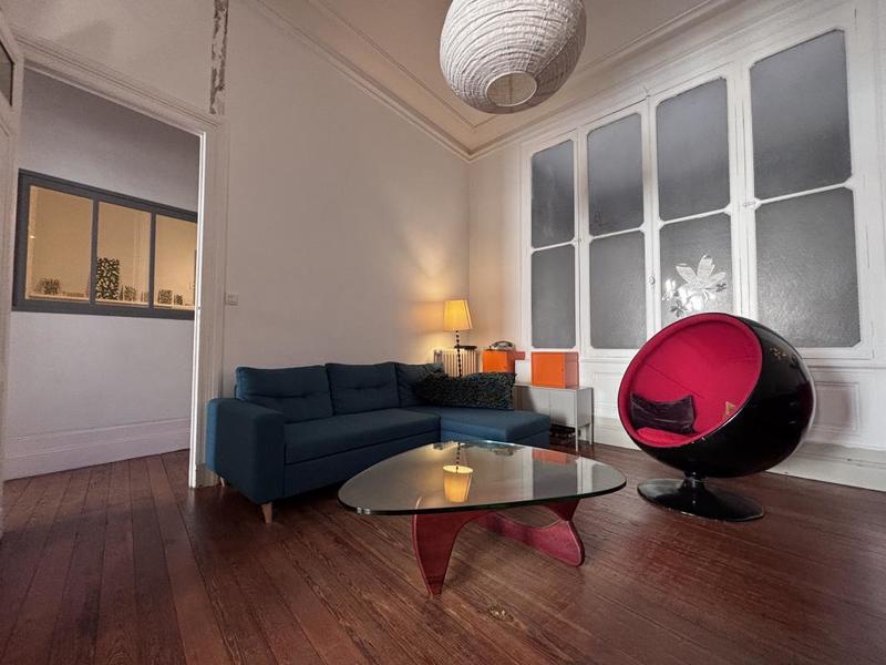 Appartement - 120 m² - 5 pièces