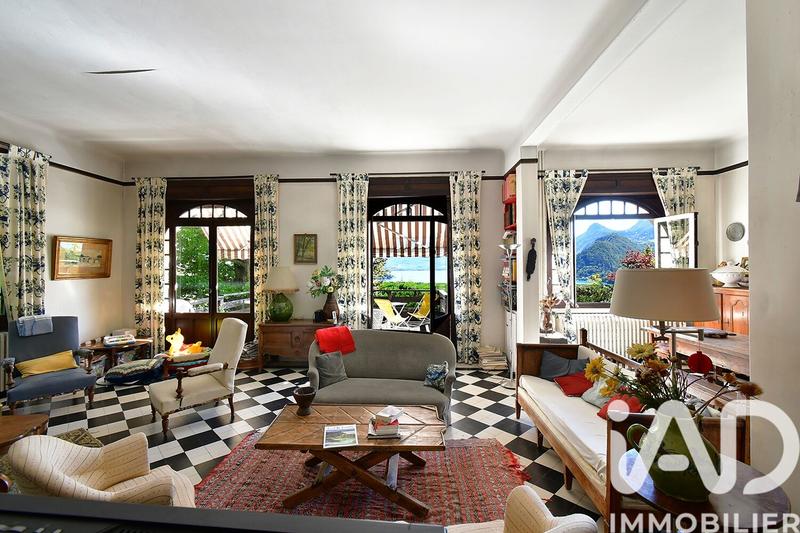 Maison - 400 m² - 10 pièces