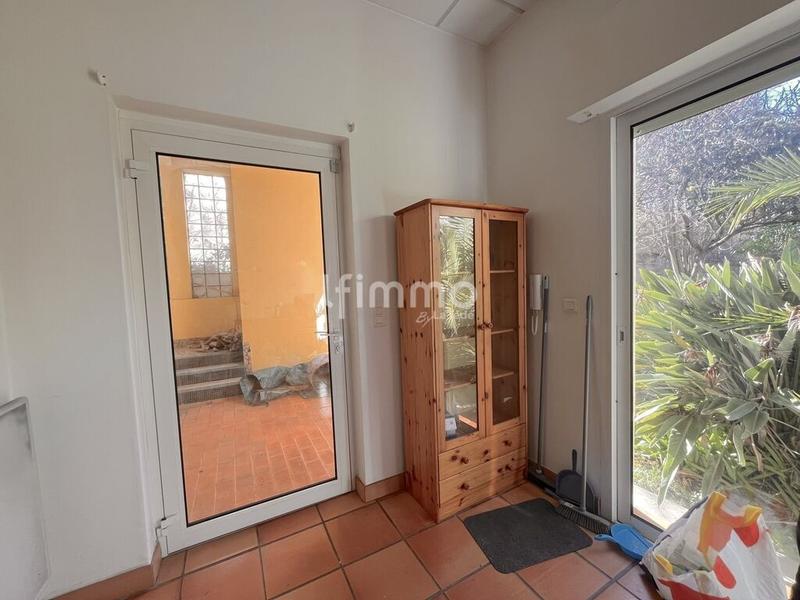 Maison - 240 m² - 7 pièces