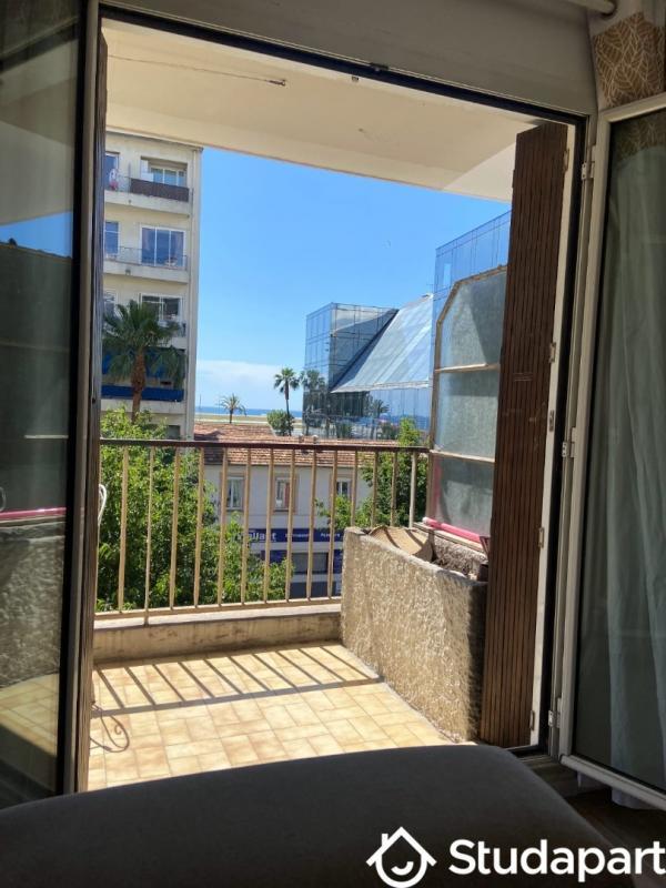 Chambre - 14 m² - 1 pièce