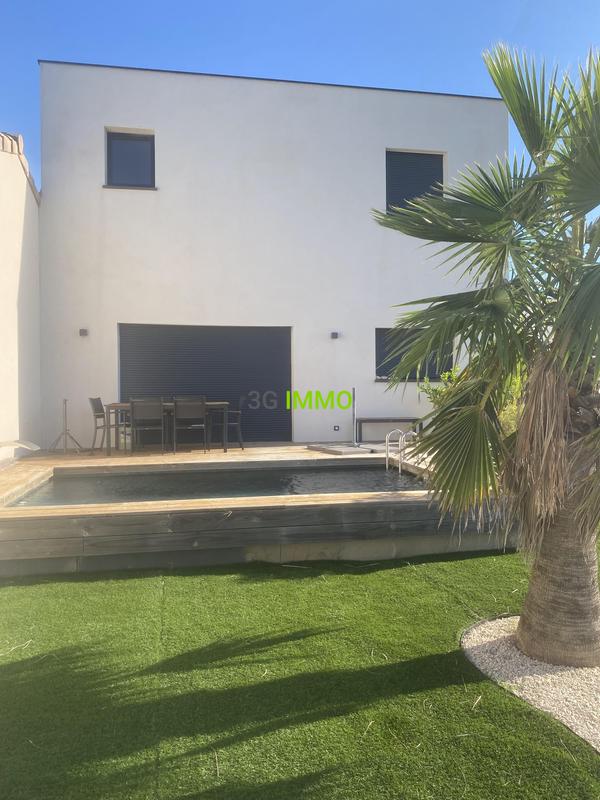 Maison traditionnelle - 100 m² - 5 pièces