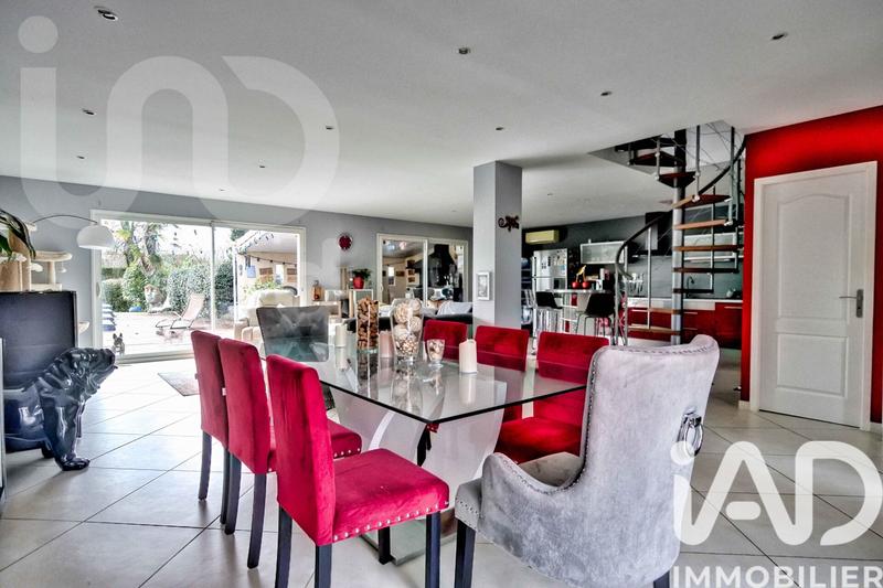 Maison - 153 m² - 6 pièces