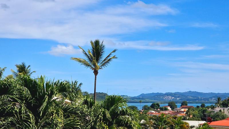 Maison - 180 m² - 6 pièces